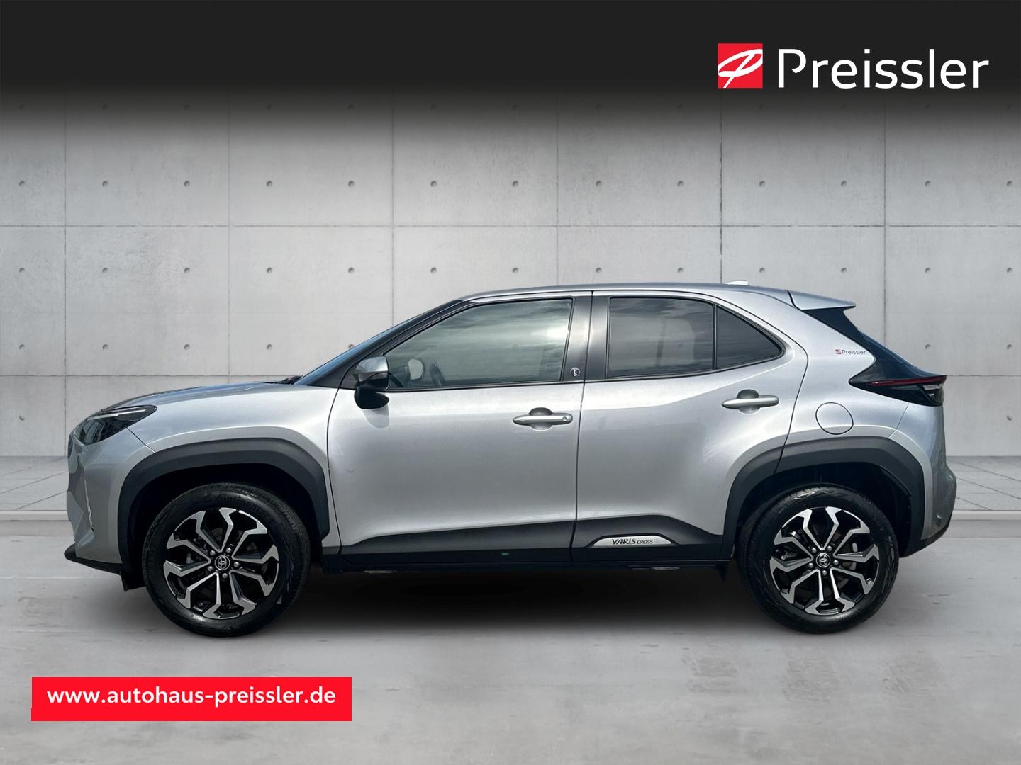 Toyota Yaris Cross FWD Deutschland 1,5 Hybrid Team D Na