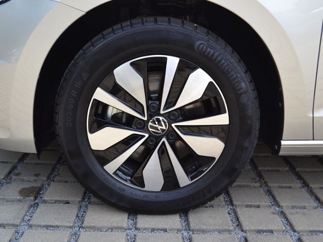 Touran 1.5 TSI Move 7-SITZER/IQ.DRIVE-PAKET/MATR