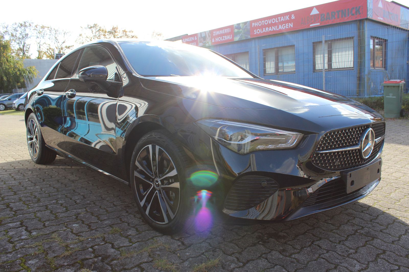 Fahrzeugabbildung Mercedes-Benz CLA 180 Progressive Line Edition *MY2025*