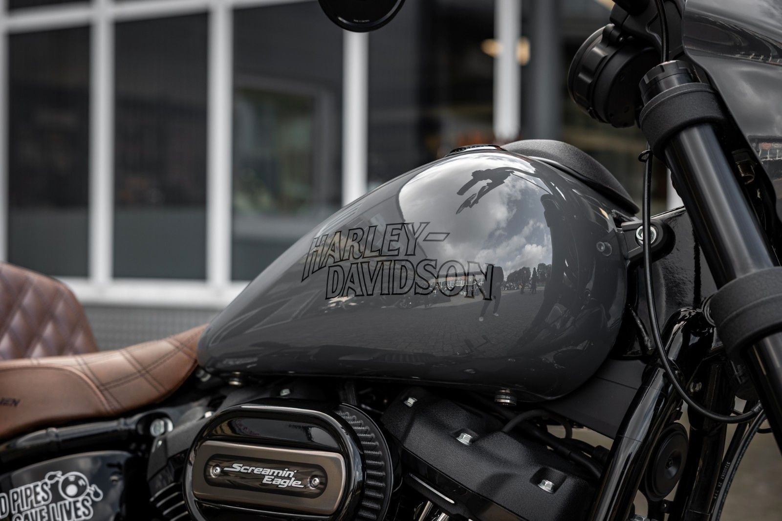 Fahrzeugabbildung Harley-Davidson FXLRS LOW RIDER S 117 CUI - JEKILL&HYDE -