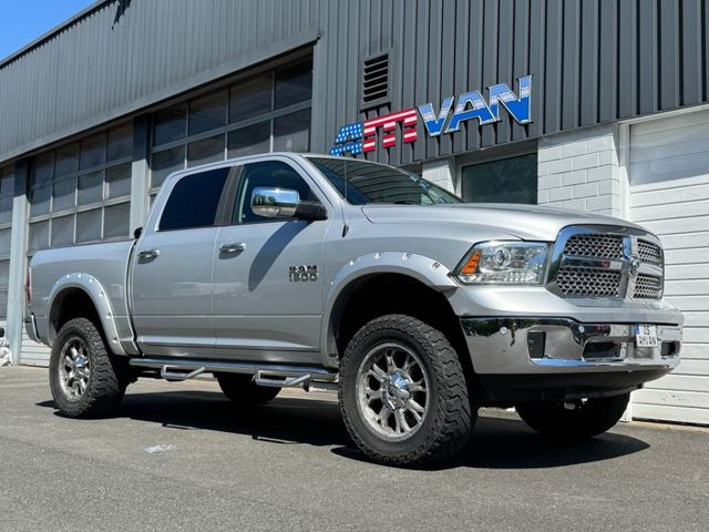 Dodge RAM 5.7 HEMI 4x4 CrewCab Laramie LPG Standh.