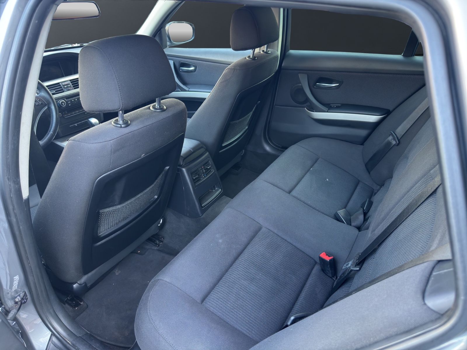 Fahrzeugabbildung BMW 320 3 Touring 320 d