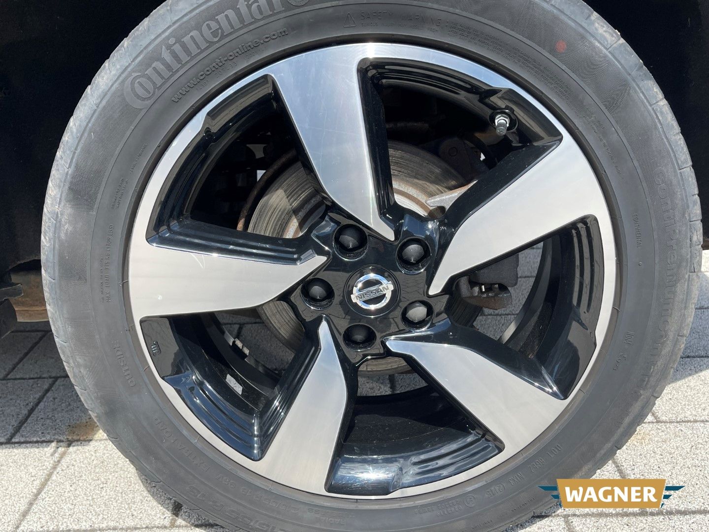 Fahrzeugabbildung Nissan Qashqai Acenta 1.6 DIG-T Klimaautomatik