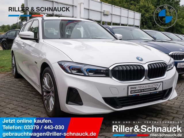 BMW 330e Touring xDrive KAMERA MEMORY NAVI HUD LED