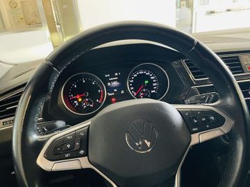 Volkswagen Tiguan - 10