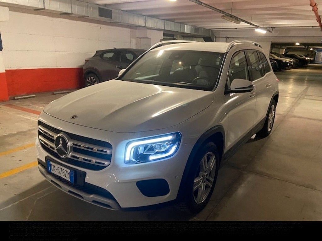 Image of Mercedes-Benz GLB 200