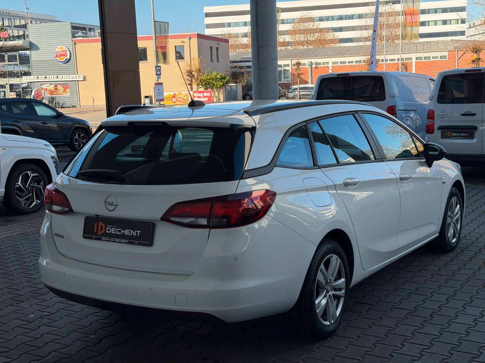 Fahrzeugabbildung Opel Astra K ST Business Edition 110PS Navi/Kamera!