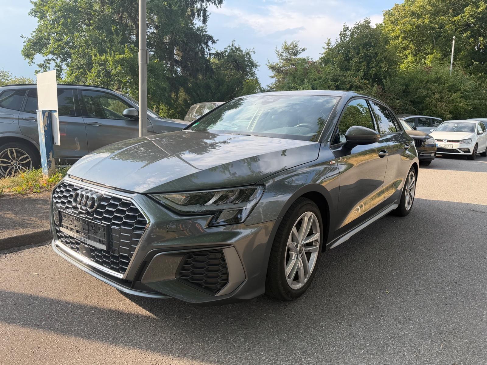 Audi A3 Sportback S-TRONIC S-LINE ACC + SHZ + NAVI