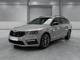 Skoda OCTAVIA COMBI RS BLACK DSG NAVI+PANO+LED+KAMERA+ - Skoda Octavia: Dsg