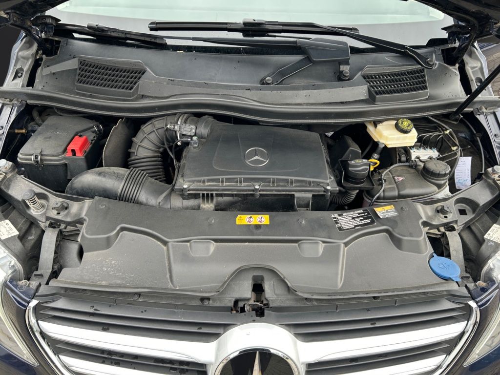 Mercedes-Benz V 250 d 4MATIC EXCLUSIVE EDITION AMG VOLL foto 17