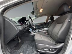 HYUNDAI i40 Kombi blue 1.7 CRDi DCT Trend