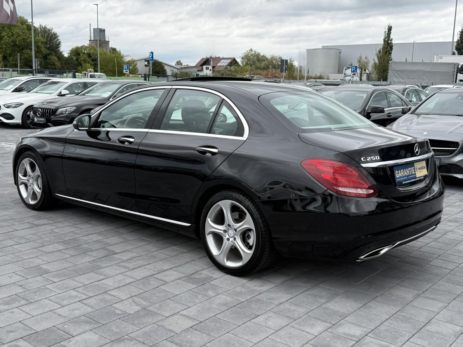 Mercedes-Benz C 250 Lim CGI*LED*S-DACH*R-KAM*SPUR*HUD*COMMAND