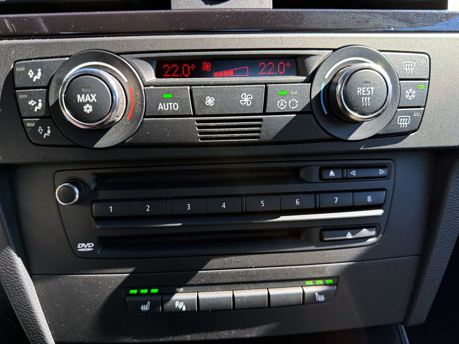 Fahrzeugabbildung BMW 335i E93 Cabrio Automatik PDC SHZ MEMORY NAV BT