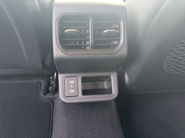 Kia K4 1.6 T-GDI Spirit 360+KeyLess+Navi+SHZ+ACC