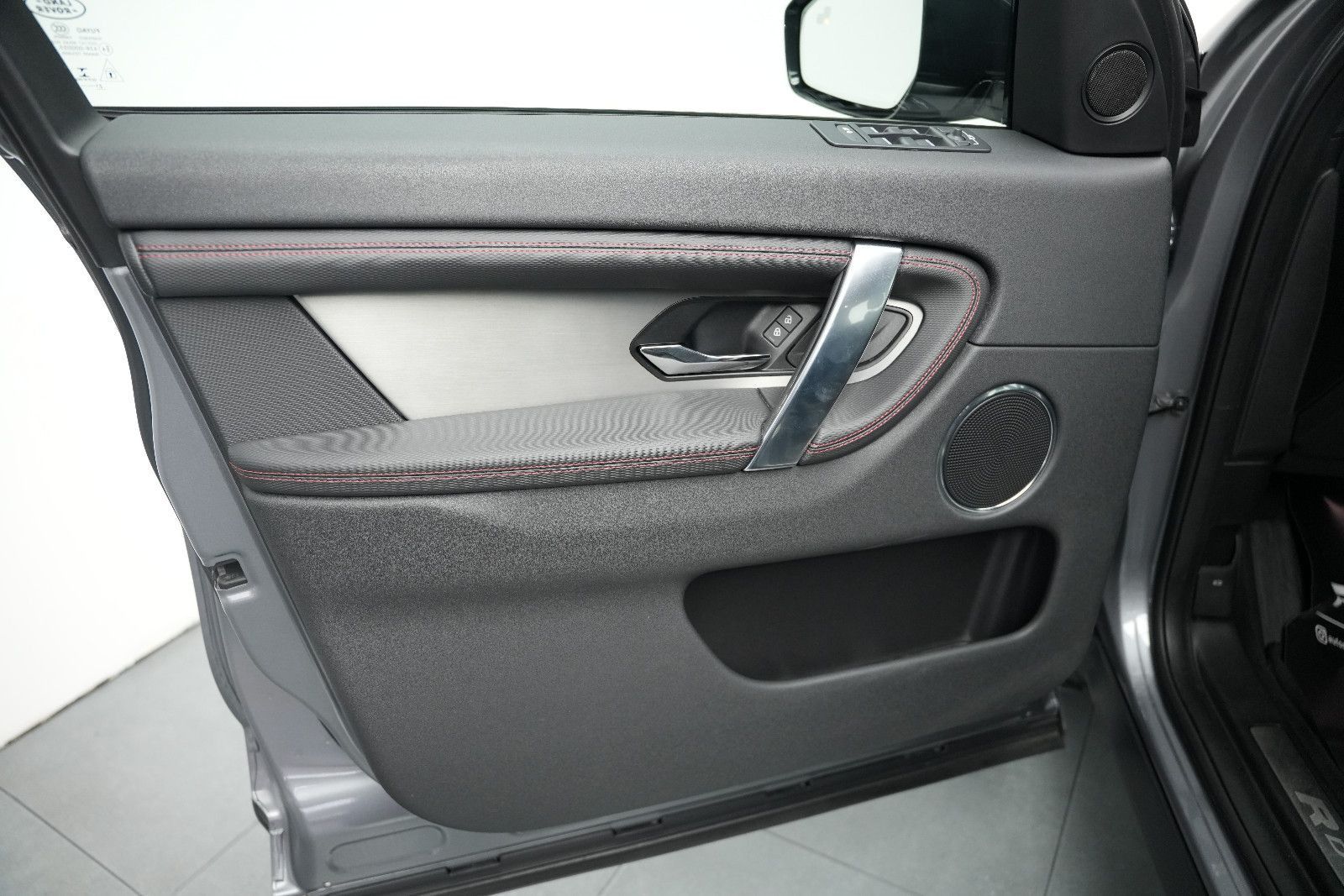 Fahrzeugabbildung Land Rover Discovery Sport /R-Dynamic/LED/R-Cam/Leder/AHK/