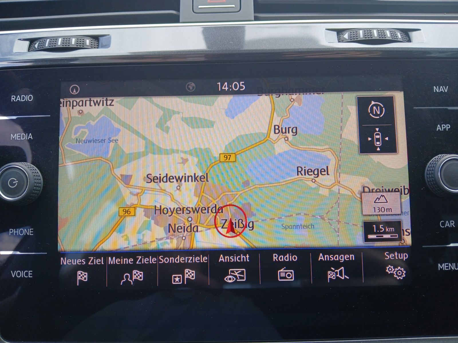 Fahrzeugabbildung Volkswagen Golf VII Variant TSI Comfortline LED Navi GRA PD