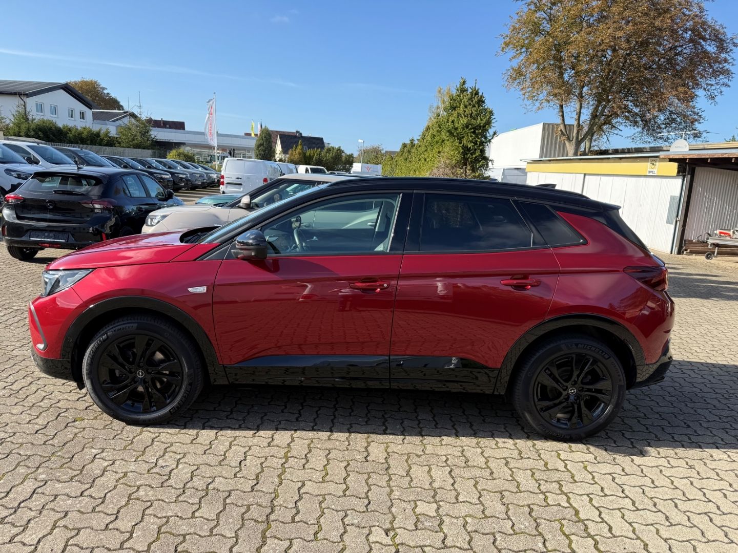 Fahrzeugabbildung Opel Grandland GS 1.5 D mit Sitzheizung+Kamera