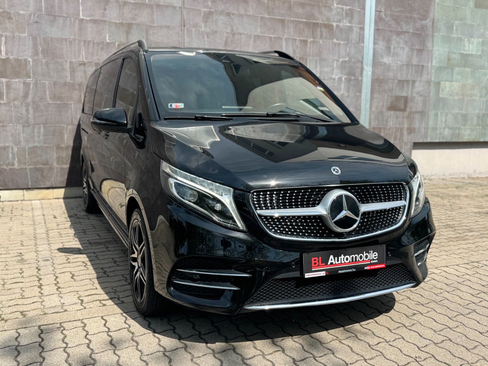 Mercedes-Benz V 300d EXCLUSIVE.AMG.4M.LUXUS UMBAU.TV.AHK.360° foto 4