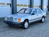 Mercedes-Benz W124 250D **TÜV/AU NEU** H-Zulassung Neu** AHK - Mercedes-Benz 250: W124 250d