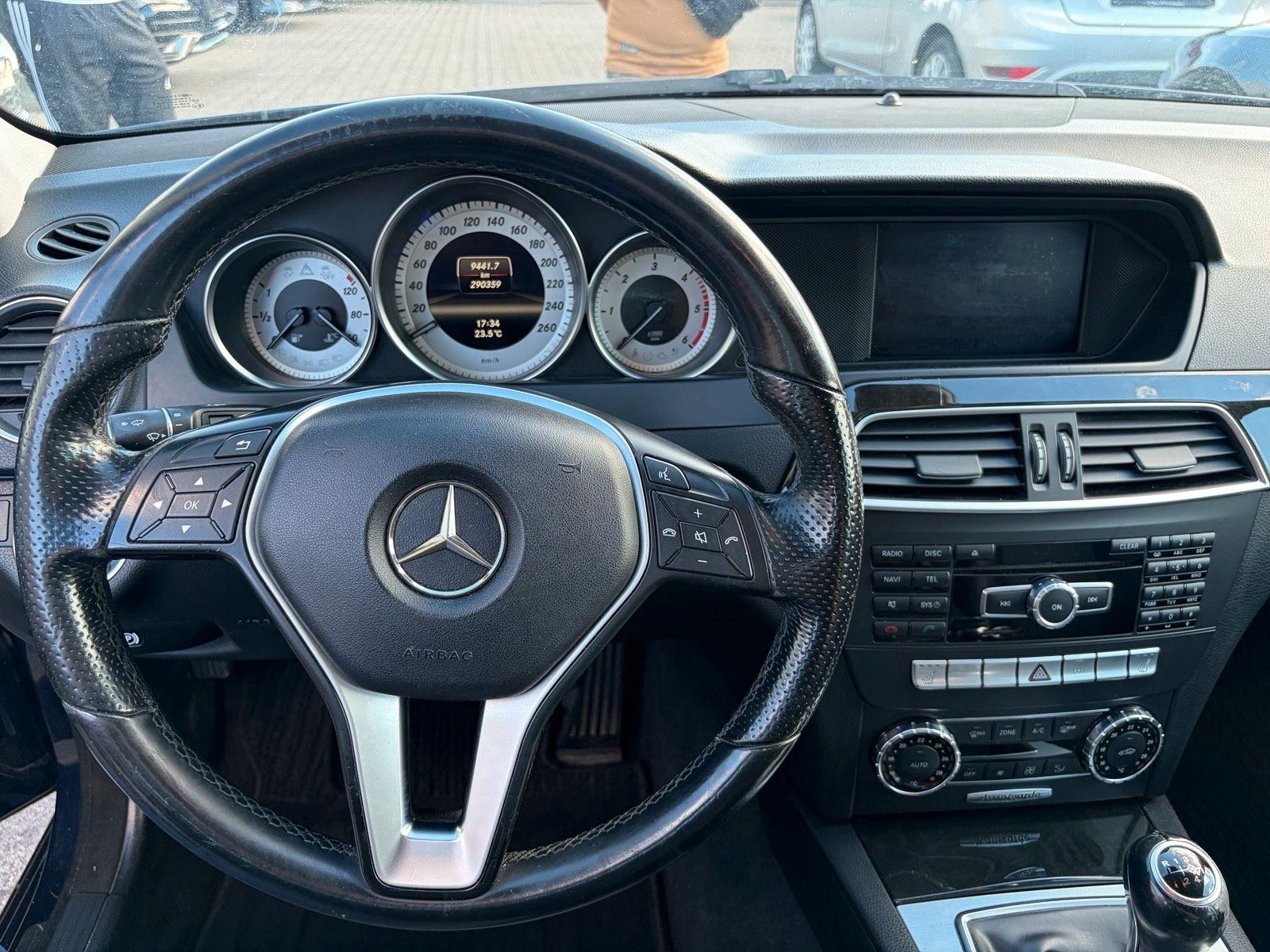 Mercedes-Benz C250 2013 — photo 8