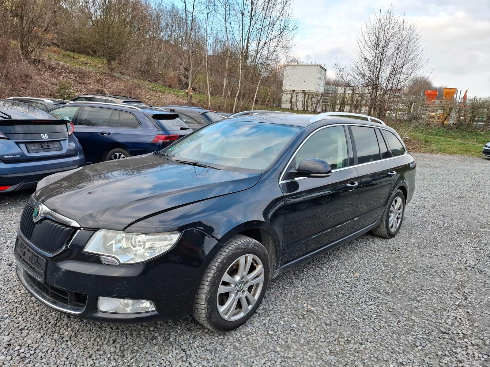 Skoda Superb 2.0 TDI Elegance Combi