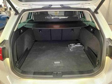 Volkswagen Passat Variant - 5
