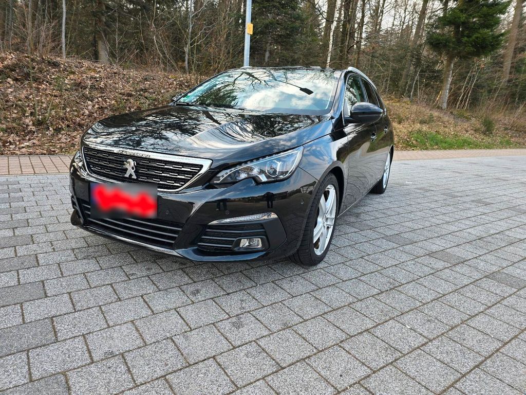 Image of Peugeot e-308