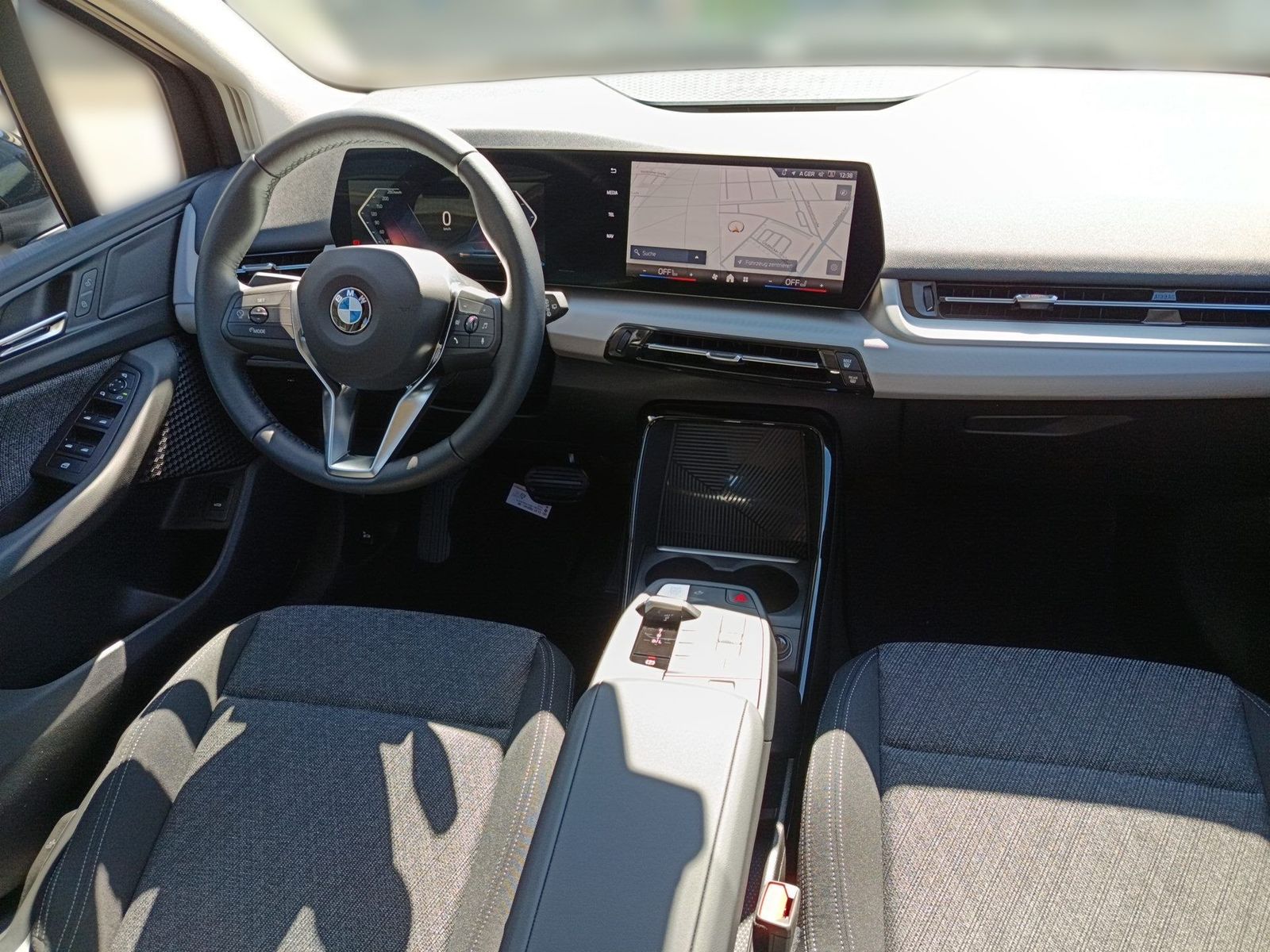 BMW 218 Active Tourer - Bild 21