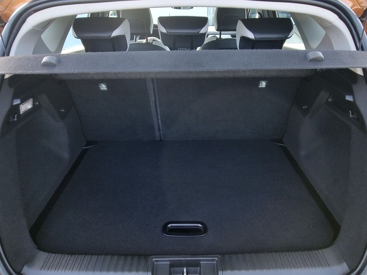 Fahrzeugabbildung Renault Captur INTENS TCe 100