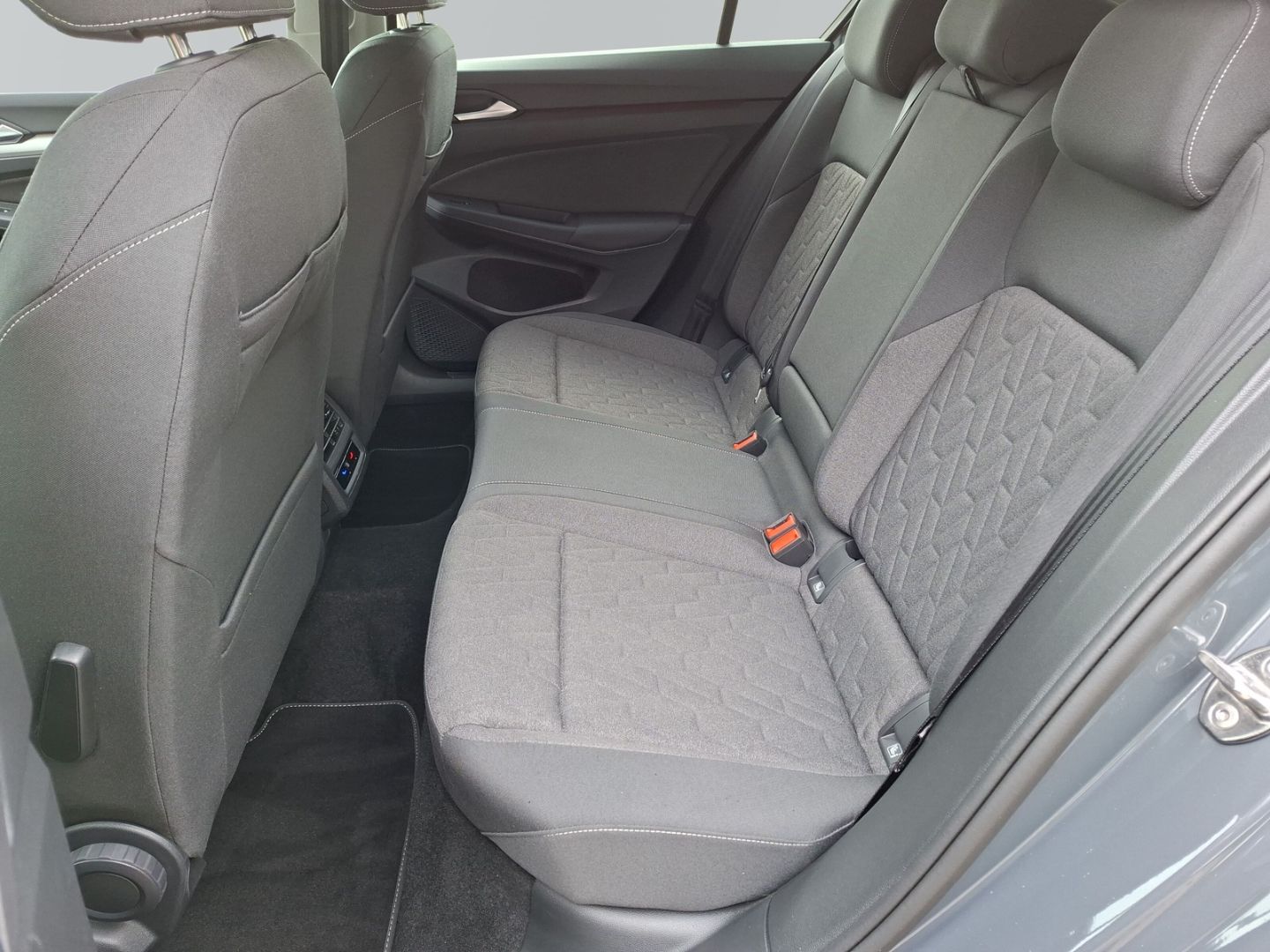 Golf VIII 1.5 eTSI Life *AHK*ACC*Navi*