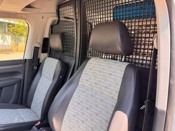 Volkswagen Caddy - 11
