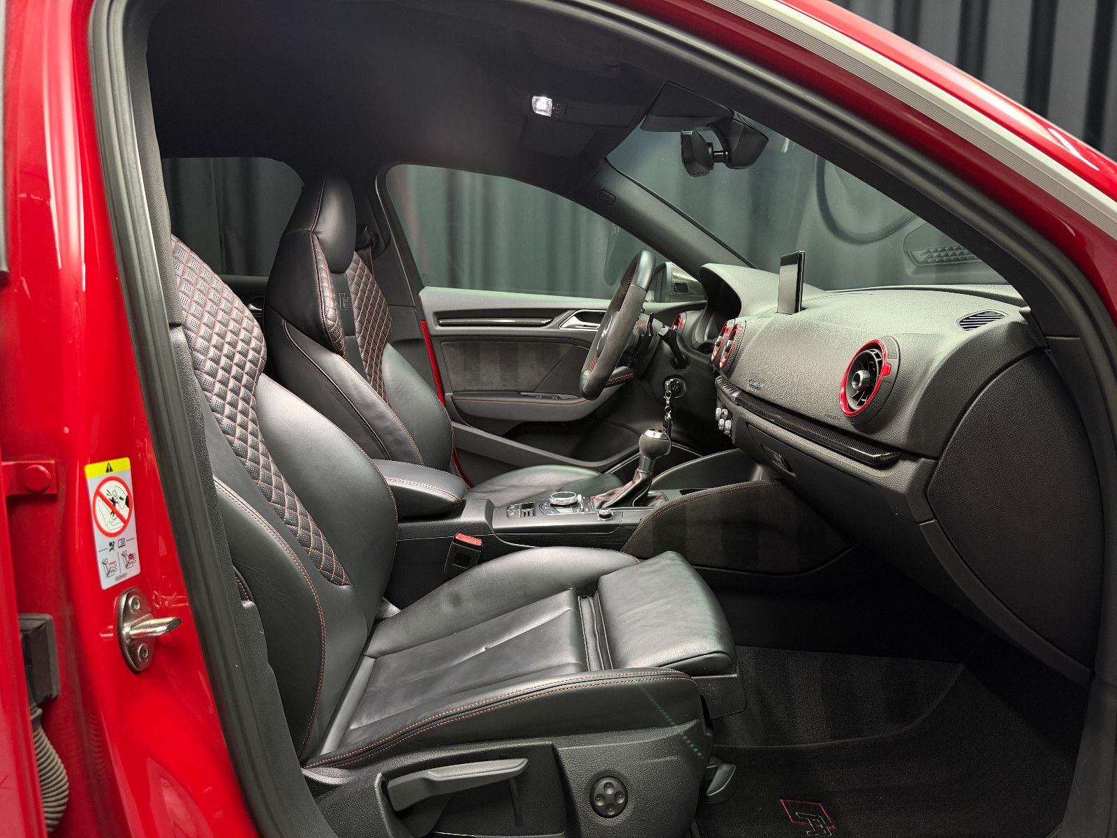 Fahrzeugabbildung Audi RS3 Sportback 2.5 TFSI|EVENTUR|BTMIRS-SITZ|B&O|
