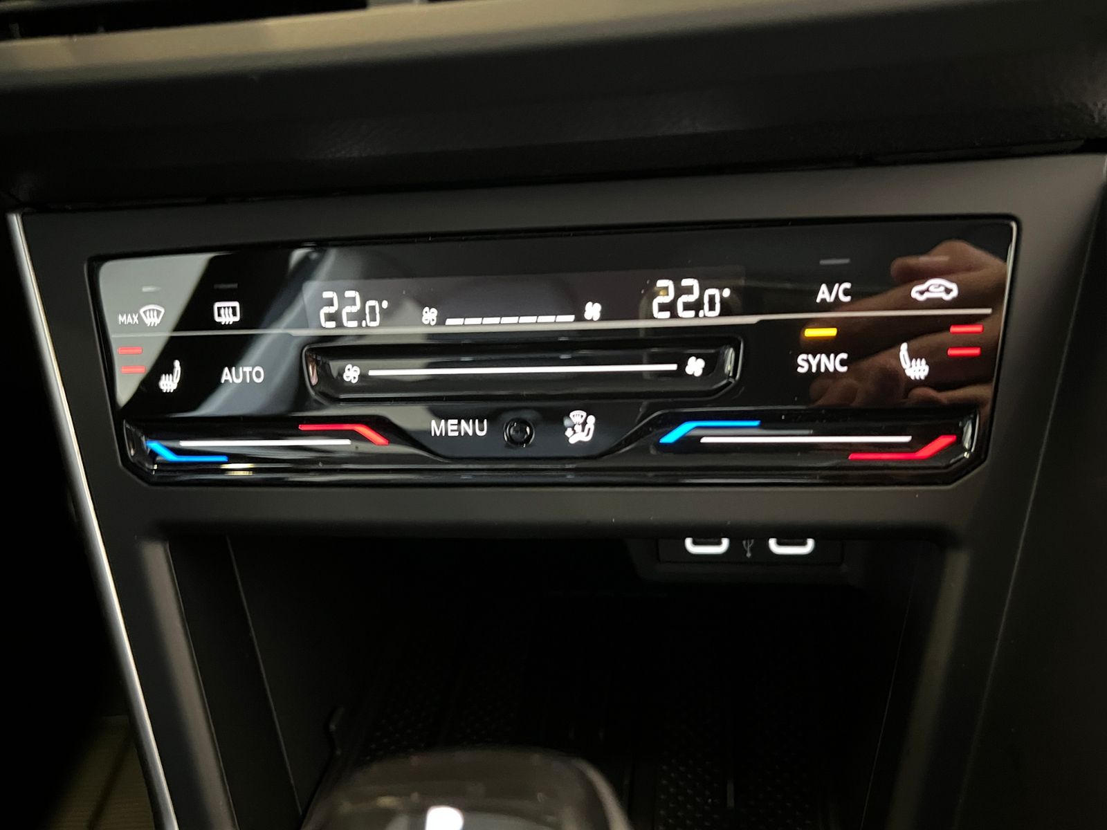 Fahrzeugabbildung Volkswagen Taigo Life 1.5 TSI DSG *IQ.Light, App-Connect, 1