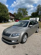 Skoda Octavia 1.6 TDI Elegance Combi 