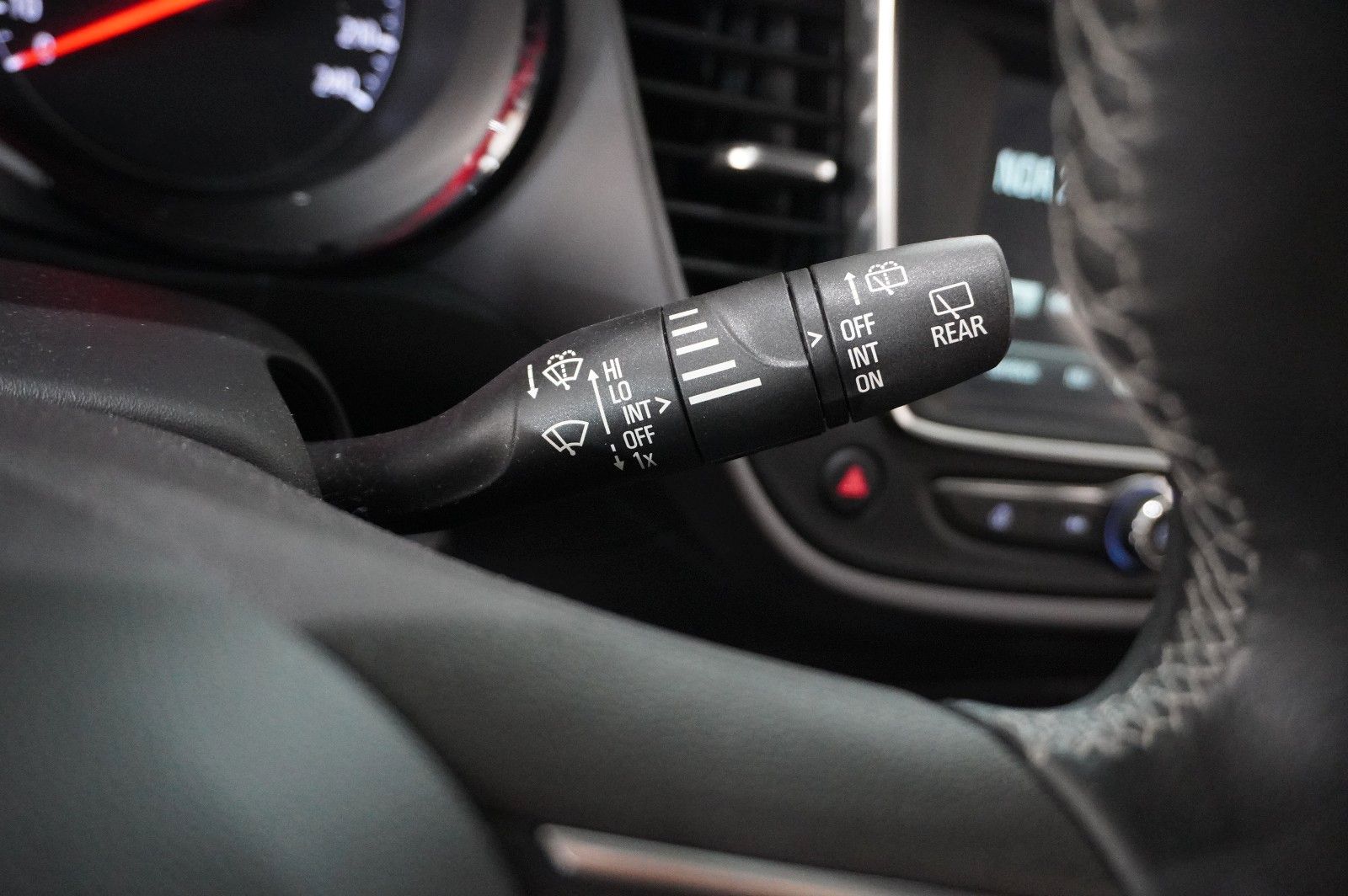 Fahrzeugabbildung Opel Crossland (X) 1.2 EDITION NAVI/LED/KAMERA/DAB+