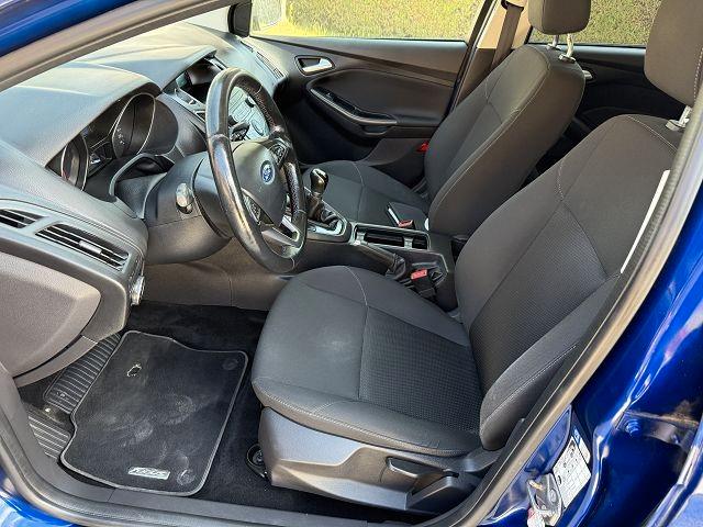 Ford Focus 2015 — photo 14