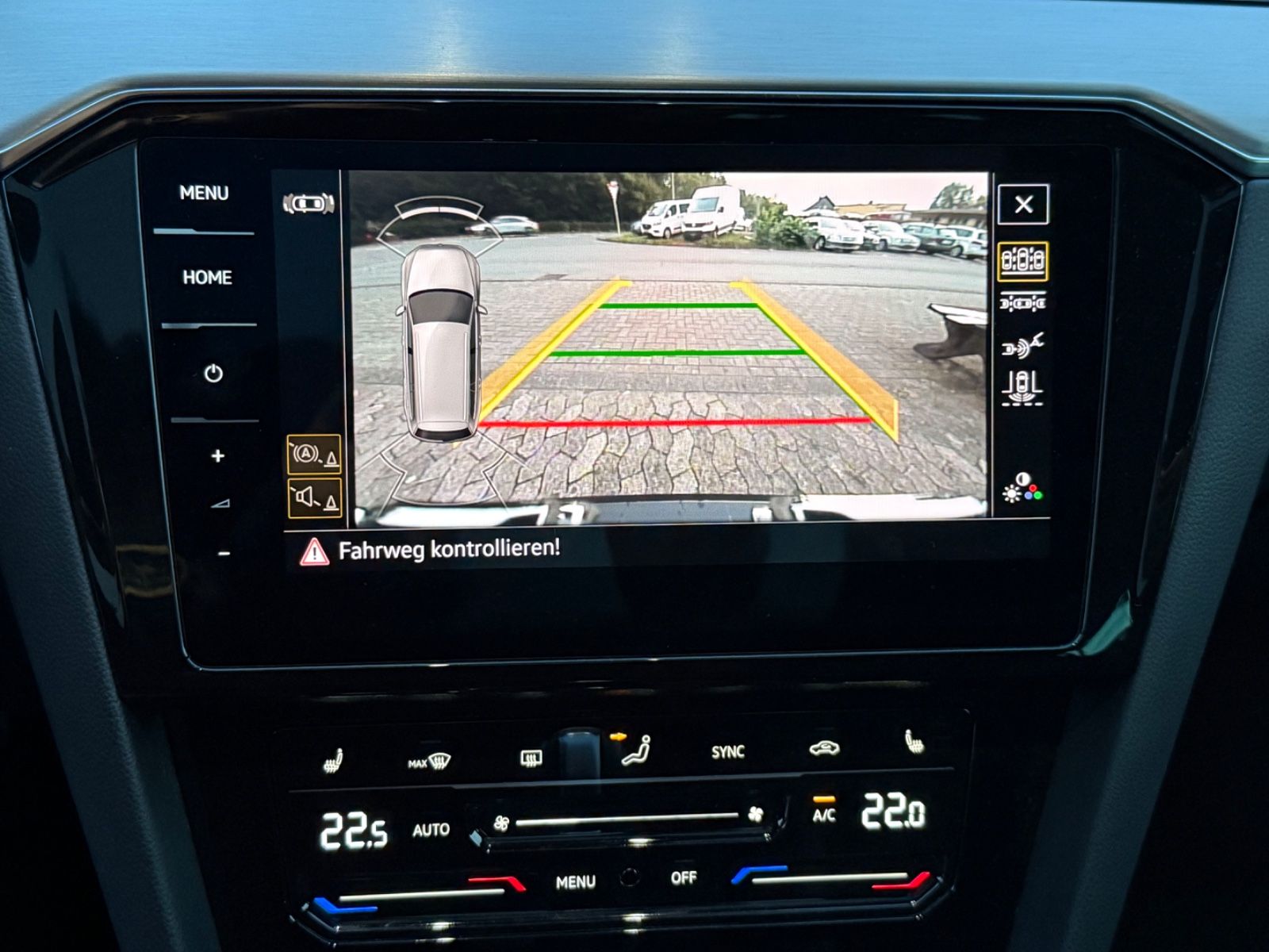 VW Passat Variant Elegance Automatik – Vorschaubild 18