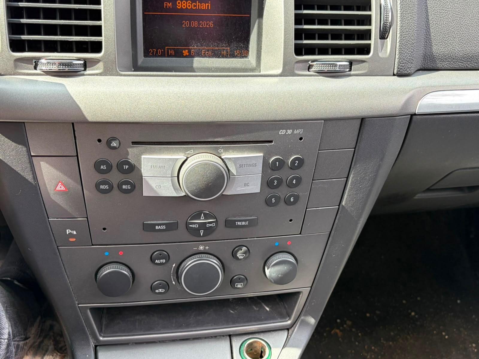 Opel Vectra 2008 — photo 8