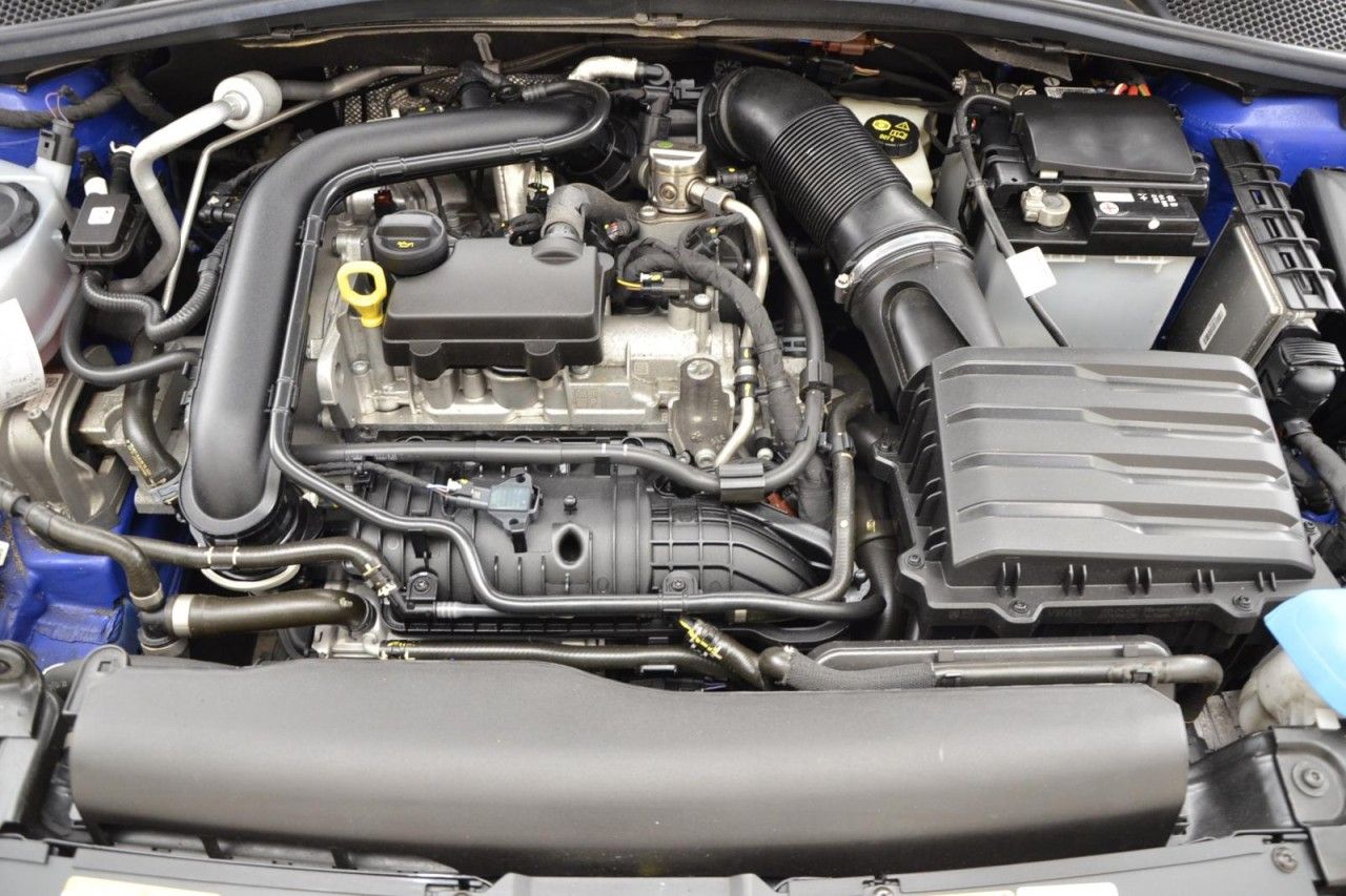 Fahrzeugabbildung SKODA Fabia Ambition 1.0l TSI 81kW 6-Gang LED Navi