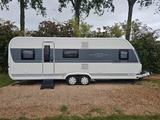 Hobby De Luxe Edition 650 KMFe mit Vorzelt - Hobby Wohnwagen
