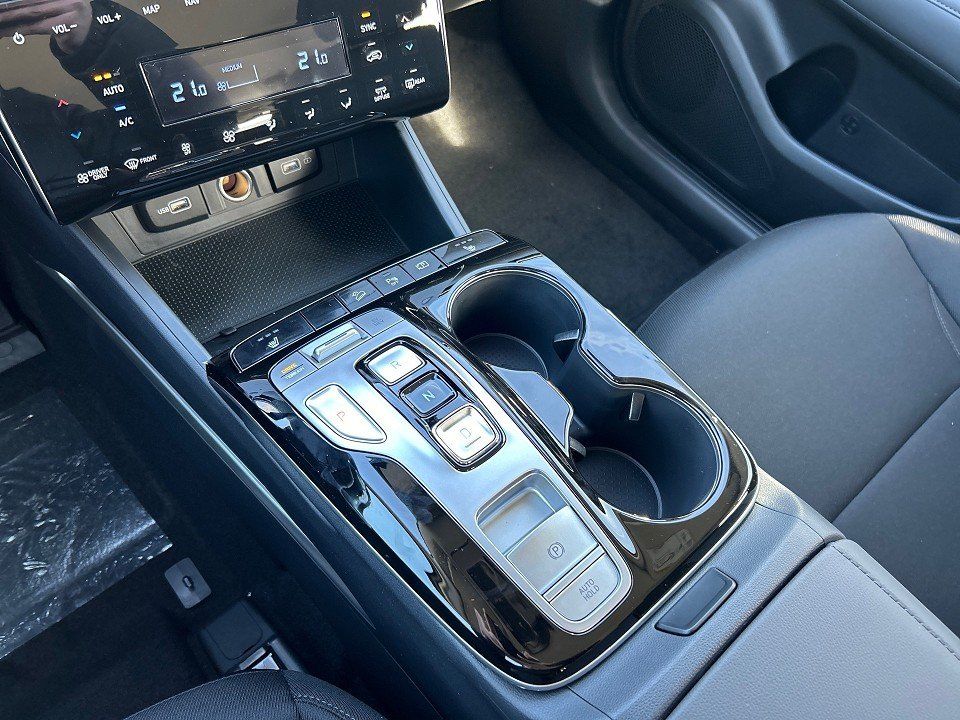 Fahrzeugabbildung Hyundai TUCSON PHEV 1.6T 6AT 4WD NAV/FUNK-P 1HD GARANTIE