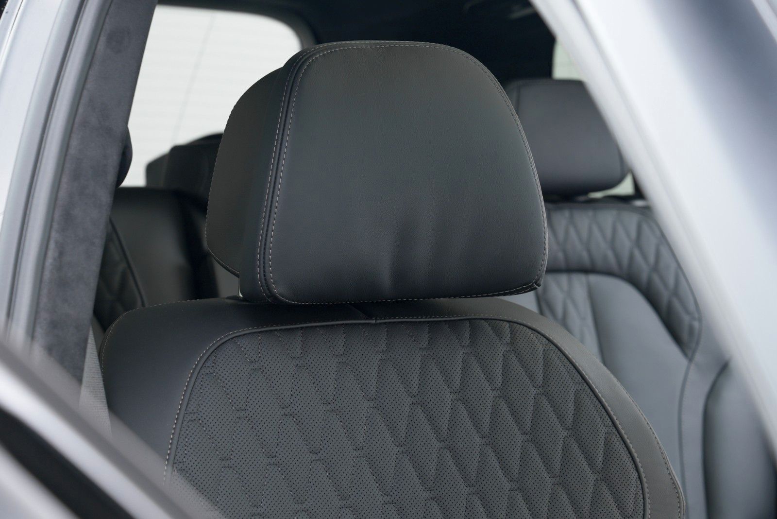Fahrzeugabbildung BMW X7 M60i EXCLUSIVE/B&W/MSPORT/FULL/CARBON/MY23