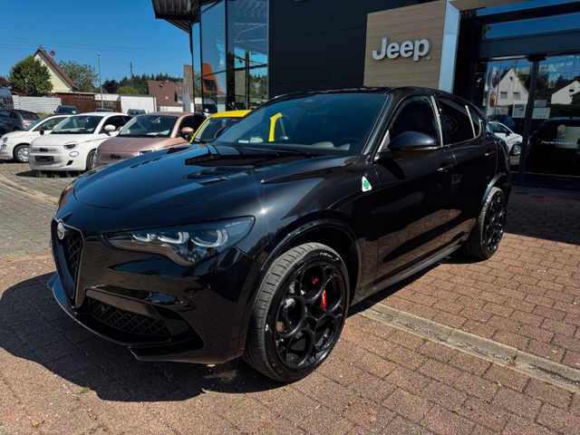 Alfa Romeo QUADRIFOGLIO 2.9 V6 Bi-Turbo Q4 Glasdach Memory