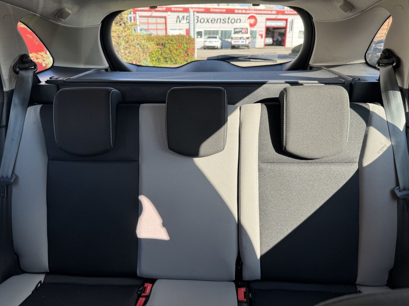 Fahrzeugabbildung Renault Clio Grandtour /NAVI/TMC/Klima/8x bereift