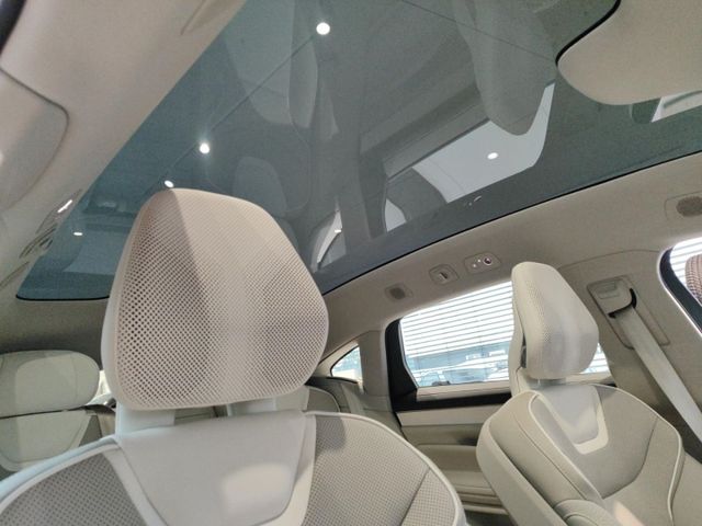 VOLVO ES90 (Bild 26 von Array)