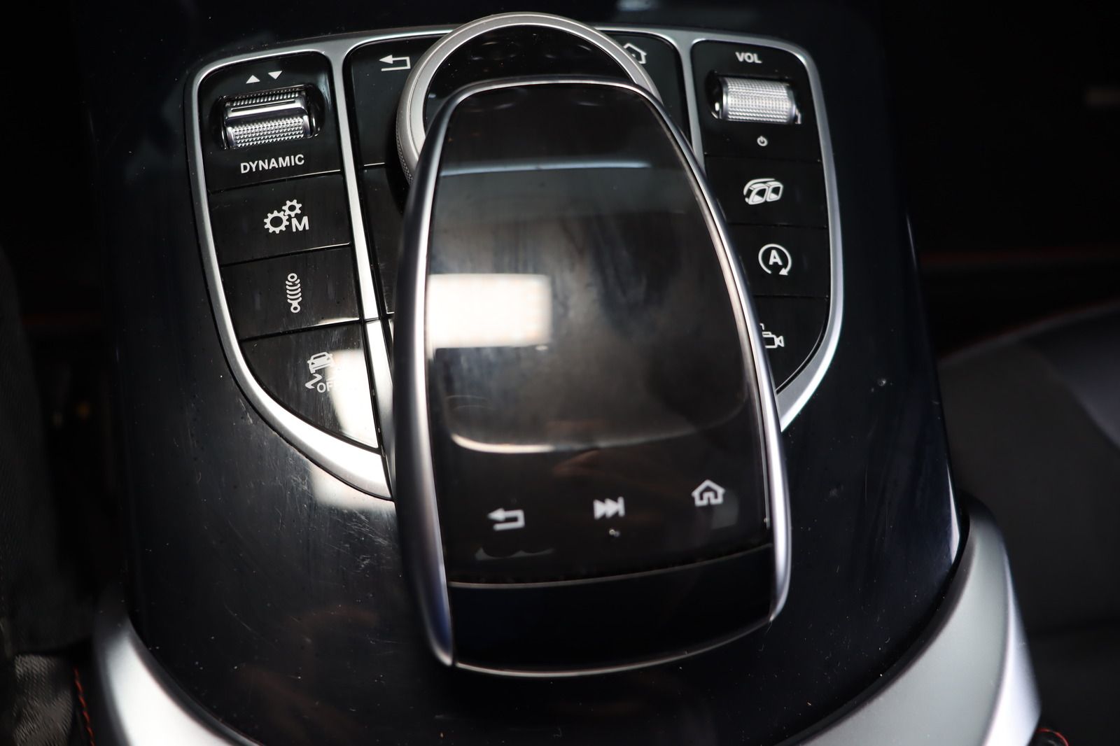 Fahrzeugabbildung Mercedes-Benz C 43 AMG 4Matic * Pano * LED * Parkassist.