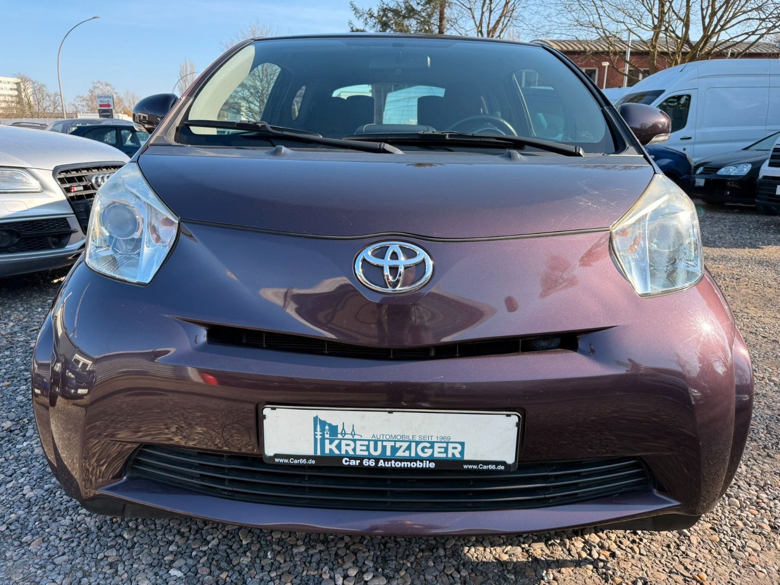 Fahrzeugabbildung Toyota IQ 1,0