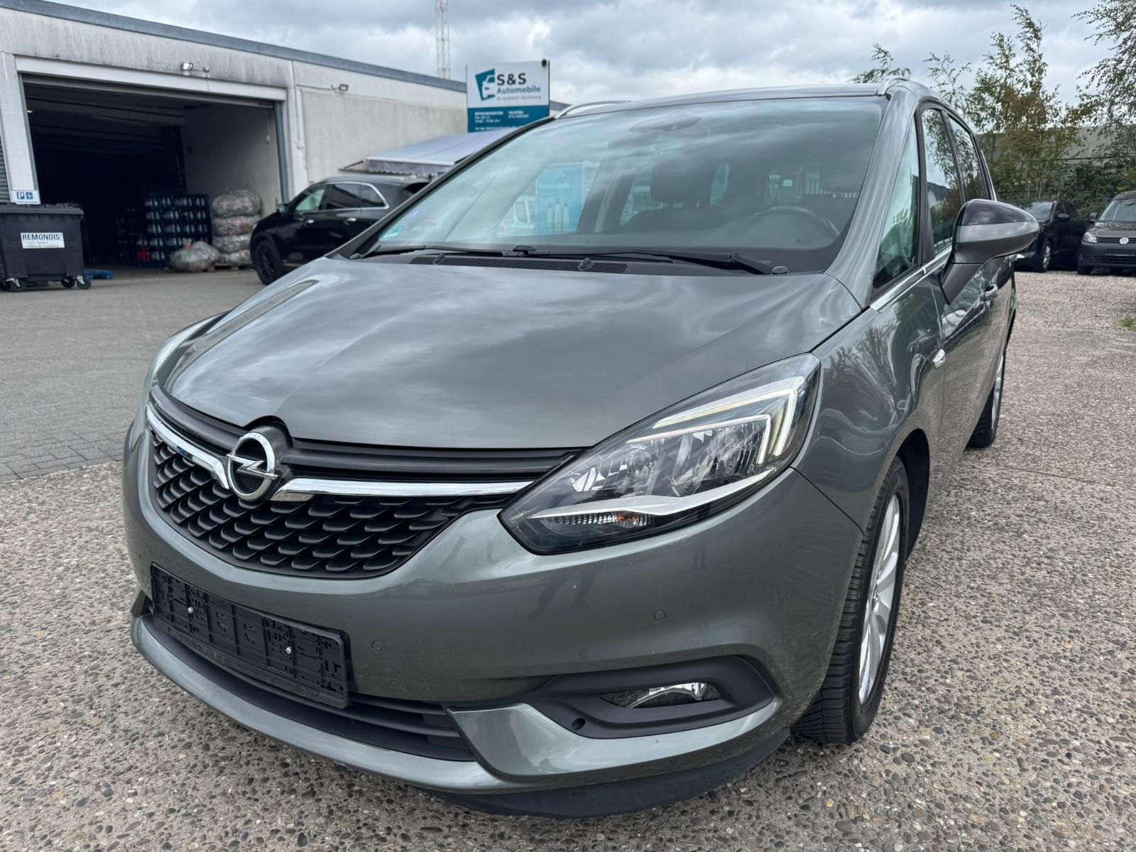 Opel Zafira C Innovation NAVI KAMERA PDC AHK