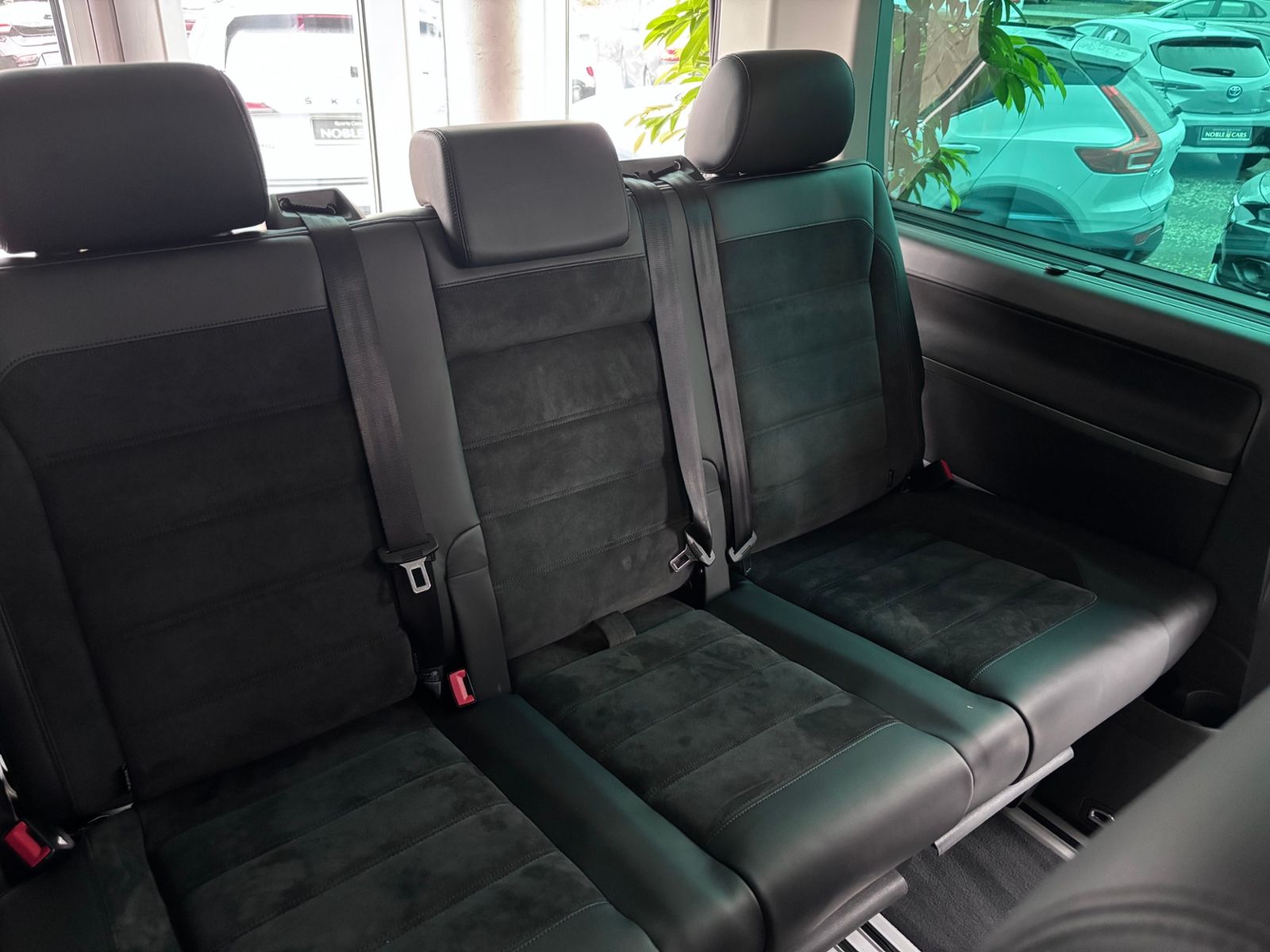 Fahrzeugabbildung Volkswagen T6 Multivan Generation Six LED NAVI STANDHZ