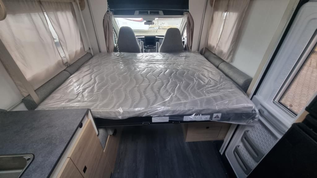 Autohaus Zimpel & Franke -  Challenger 260 neues Modell 8 Gang Automatik+Markise+Solar - Bild 7